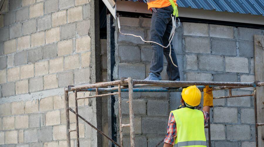 Professional residential roofers in Charleston, IL